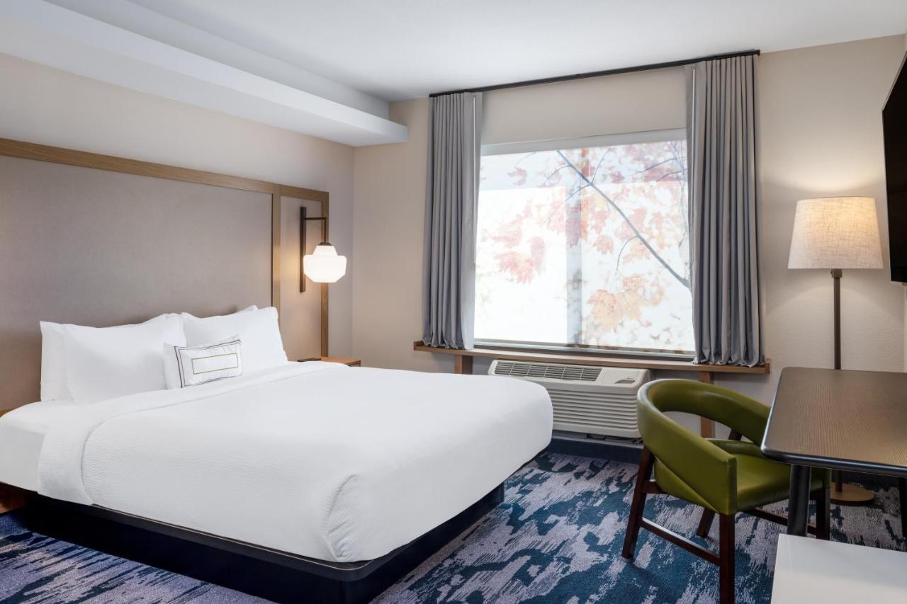 Fairfield Inn & Suites Minneapolis North Бруклин-Сентер Экстерьер фото