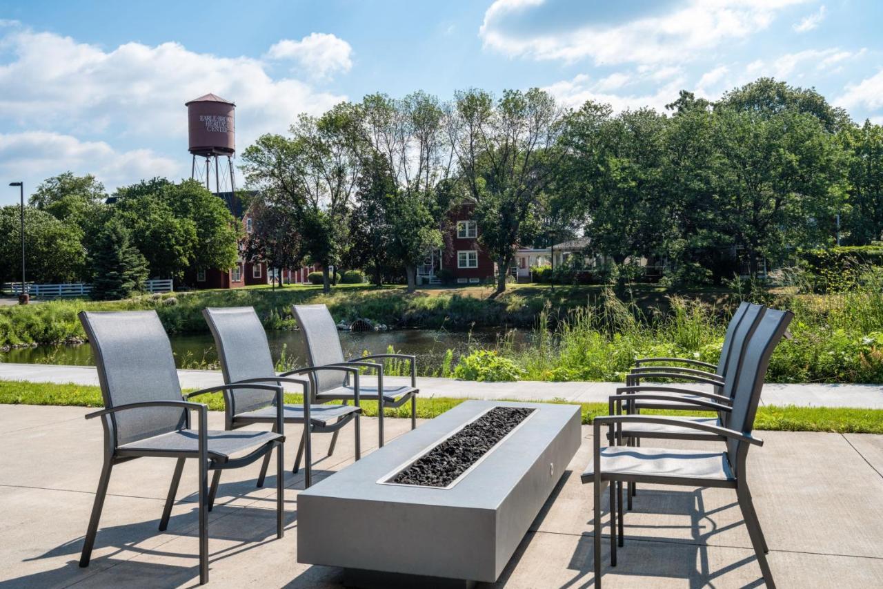 Fairfield Inn & Suites Minneapolis North Бруклин-Сентер Экстерьер фото
