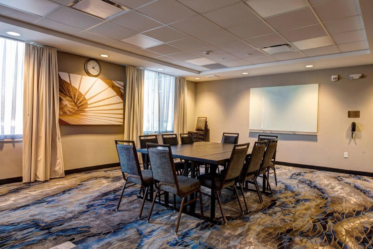 Fairfield Inn & Suites Minneapolis North Бруклин-Сентер Экстерьер фото
